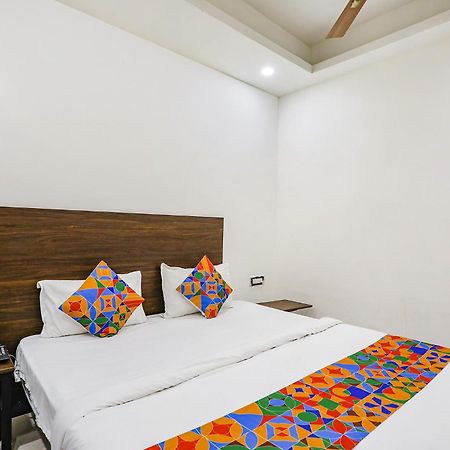Fabhotel Kinsfolk Ghaziabad Bagian luar foto